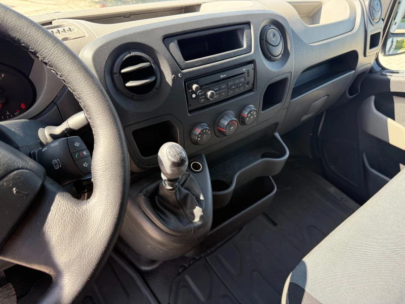 Renault Master 2.3dCI Две странични врати Климатик Euro 5b, снимка 12 - Бусове и автобуси - 51061593
