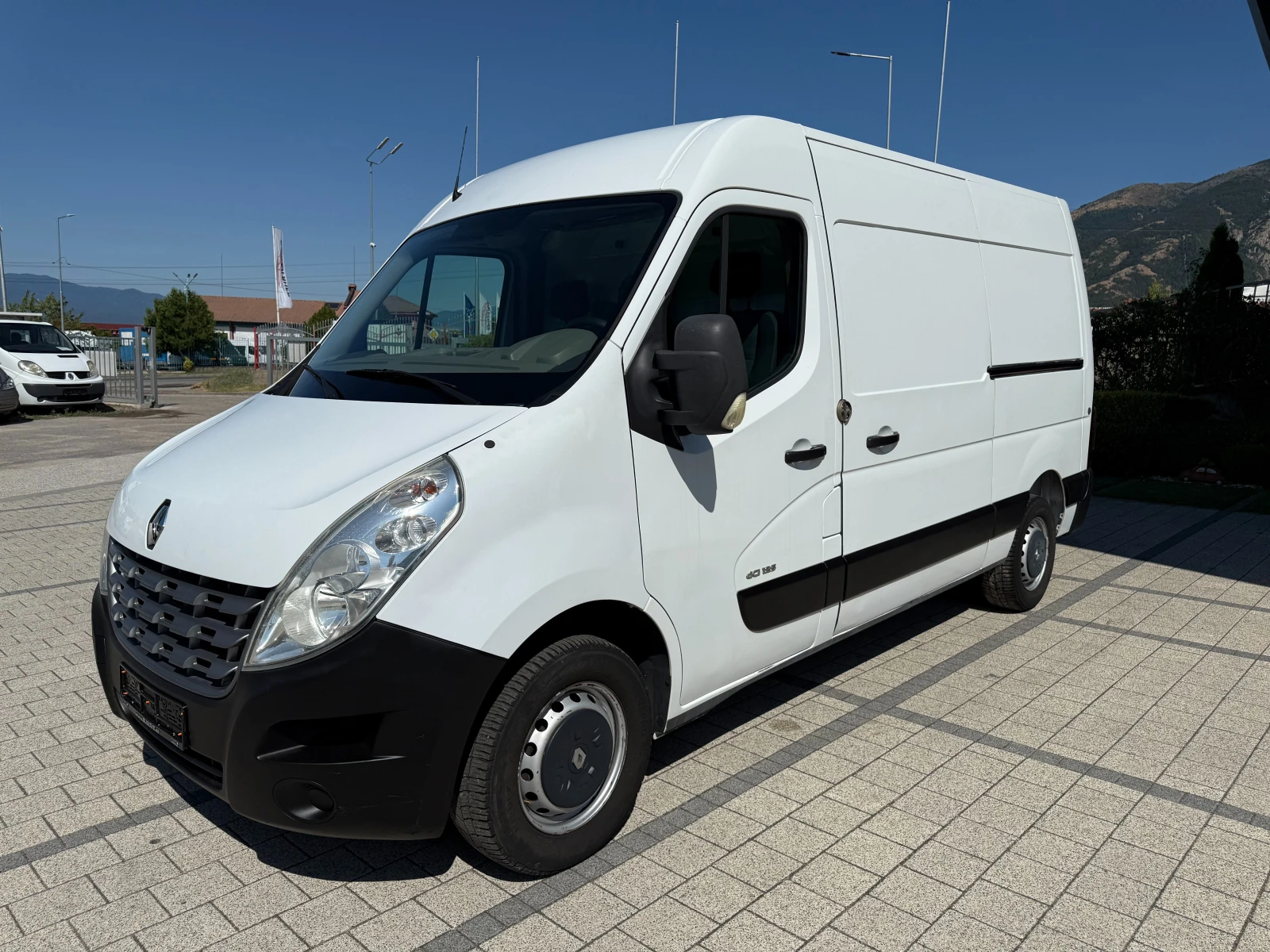 Renault Master 2.3dCI Две странични врати Климатик Euro 5b - изображение 4