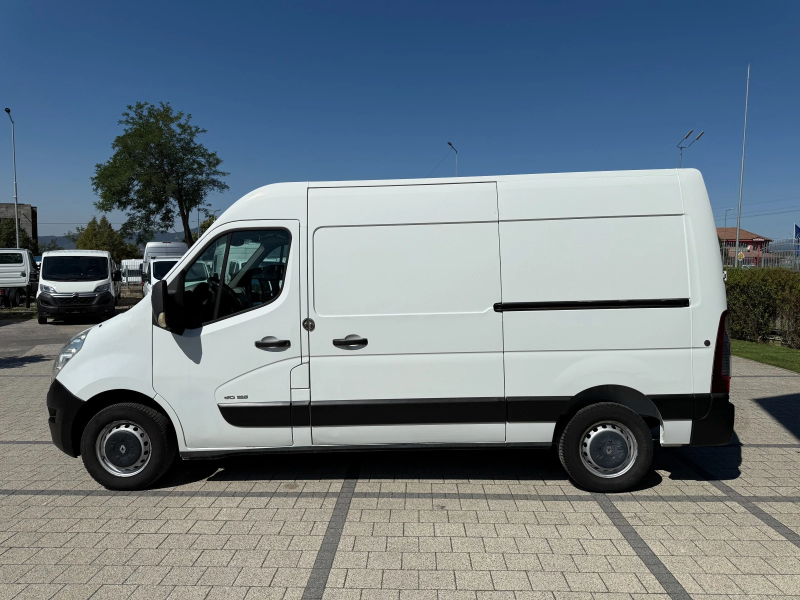 Renault Master 2.3dCI Две странични врати Климатик Euro 5b - изображение 5