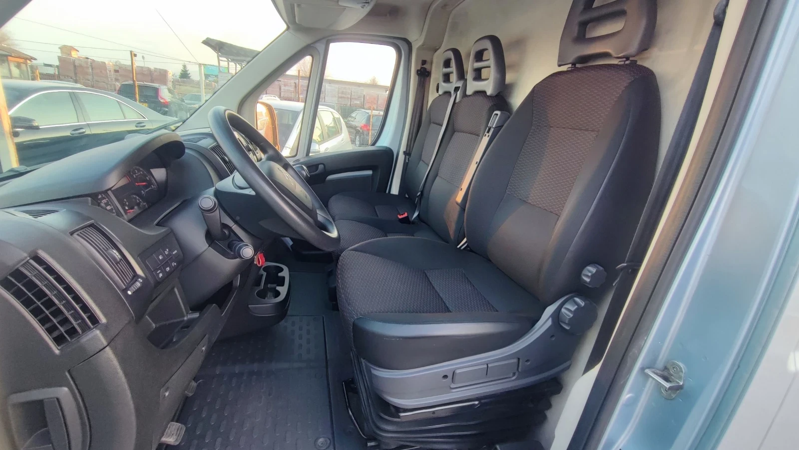 Citroen Jumper 2.2HDI 165hp, снимка 11 - Бусове и автобуси - 53870670