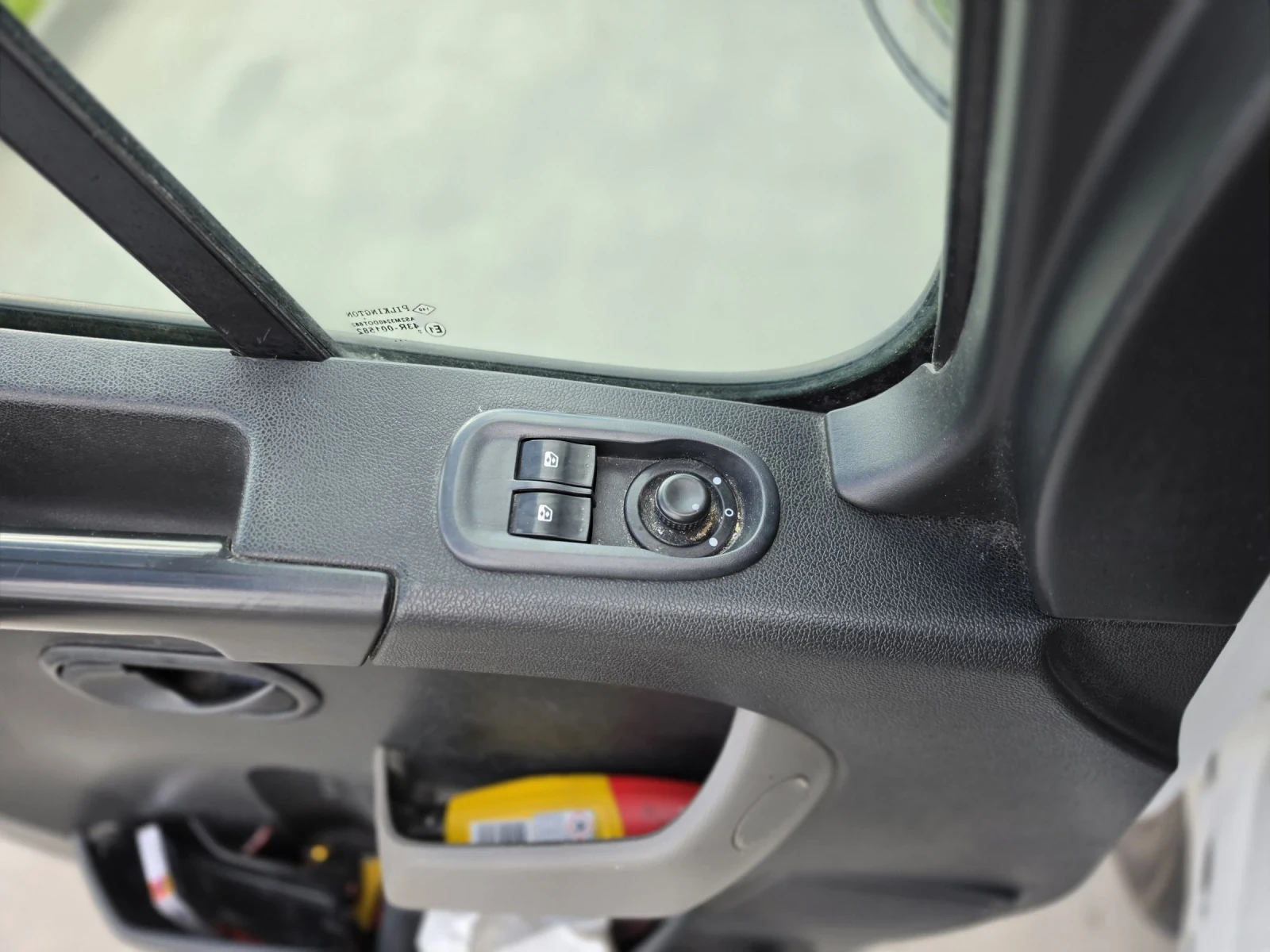 Nissan NV400, снимка 13 - Бусове и автобуси - 54963301
