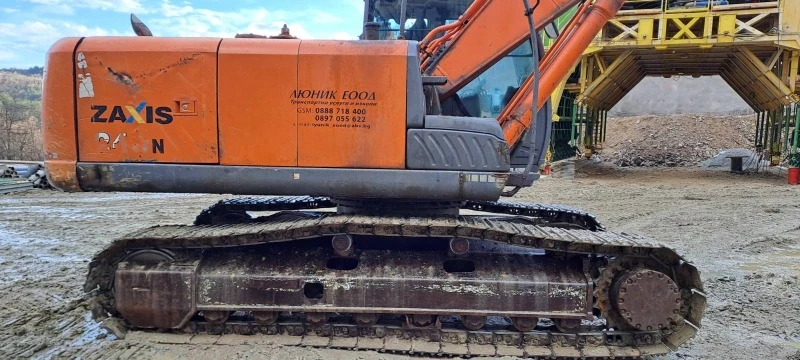 Багер Hitachi ZX240-3, снимка 7 - Индустриална техника - 43710059