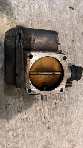 Дроселова Клапа за Mercedes ML - 1131410025 / 0205003048, снимка 2 - Части - 53026017