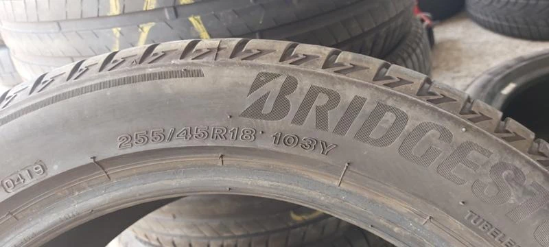 Гуми Летни 255/45R18, снимка 5 - Гуми и джанти - 29877140