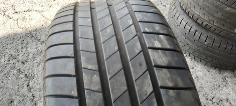 Гуми Летни 255/45R18, снимка 2 - Гуми и джанти - 29877140