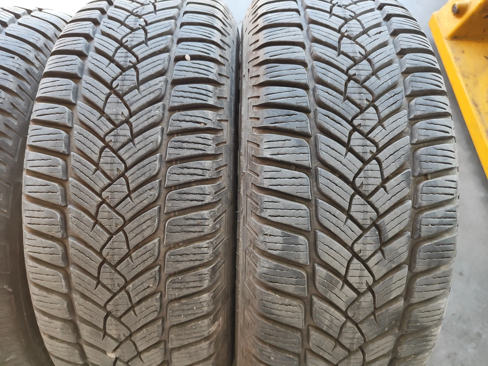    215/65R15 | Mobile.bg   3