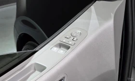 Hyundai Starex 4WD* 9SEATER* LIMOUSINE* 6000KM!!!!* LOUNGEINSPIRA | Auto.bg — изображение 16