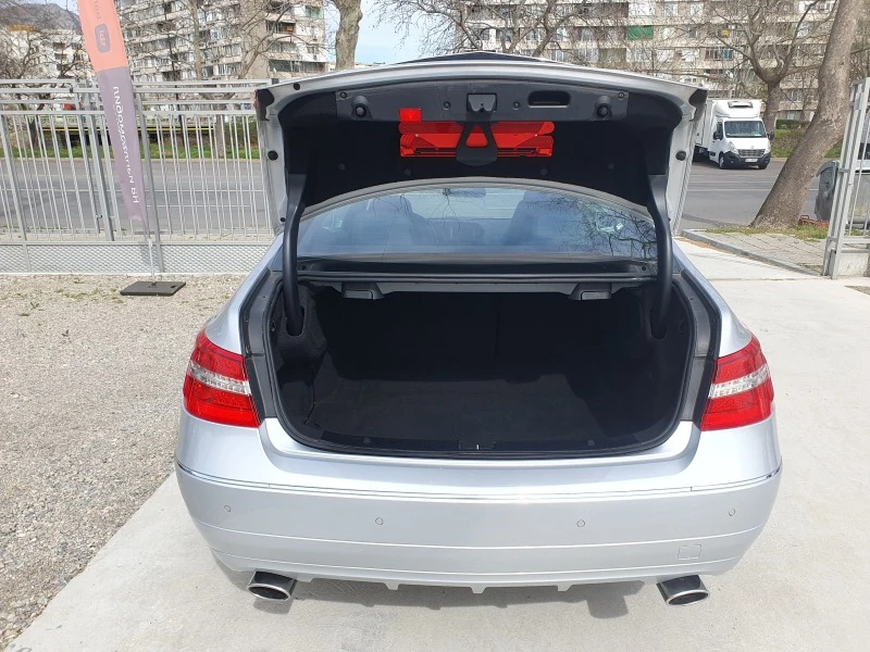 Mercedes-Benz E 350 АВТОМАТ, снимка 16 - Автомобили и джипове - 44969576