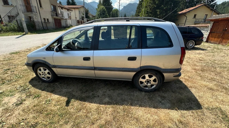 Opel Zafira, снимка 3 - Автомобили и джипове - 46677082