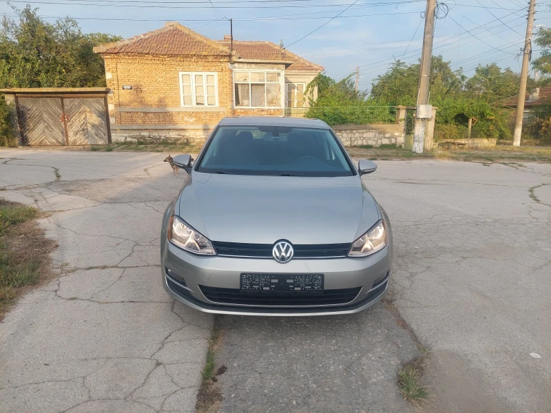 VW Golf, снимка 1 - Автомобили и джипове - 47691428