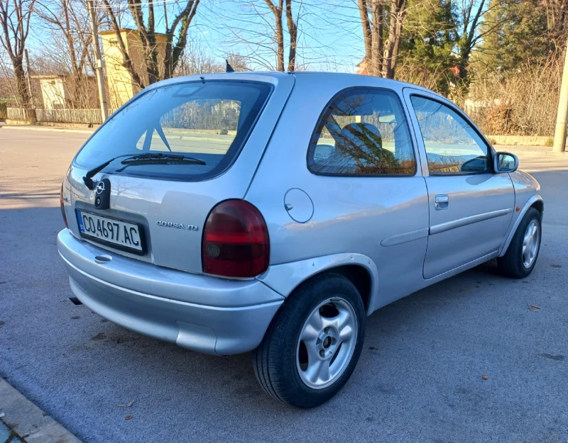 Opel Corsa 1.5TD, снимка 5 - Автомобили и джипове - 48114594