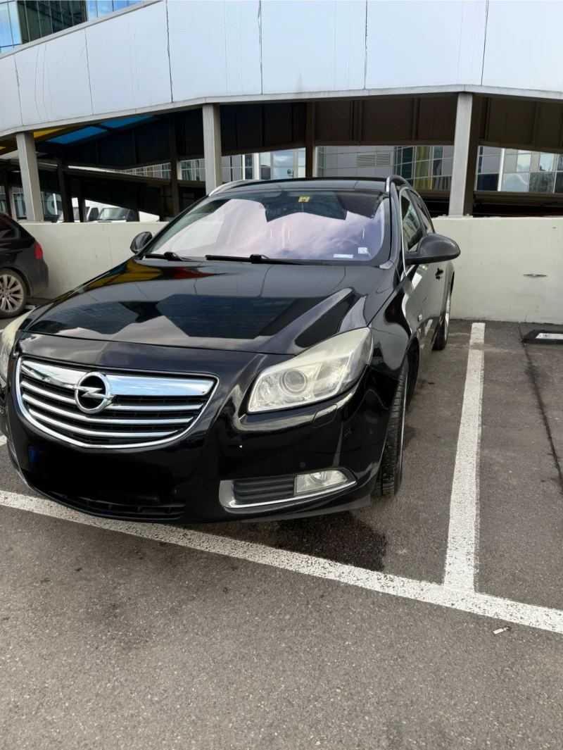 Opel Insignia, снимка 1 - Автомобили и джипове - 48892108