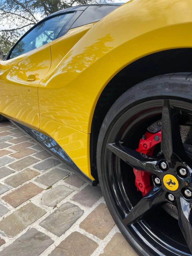 Ferrari 488 Spider, снимка 7 - Автомобили и джипове - 52656812