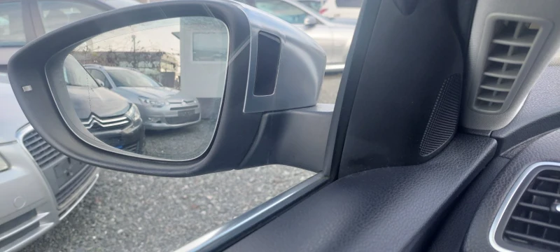 VW Alltrack 2.0TDI Distronick - all assistants , снимка 11 - Автомобили и джипове - 52681360