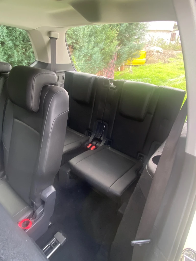 VW Touran, снимка 12 - Автомобили и джипове - 52724217
