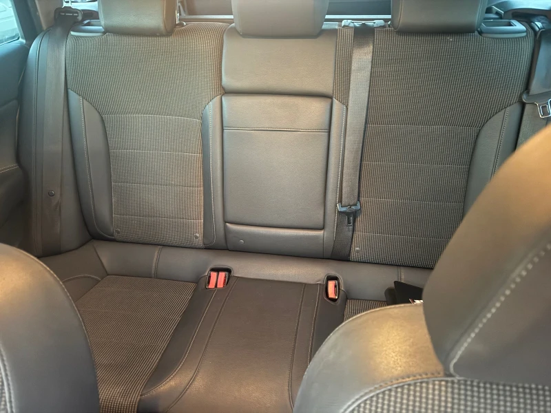 Opel Insignia 2.0D Automat, снимка 11 - Автомобили и джипове - 52801560