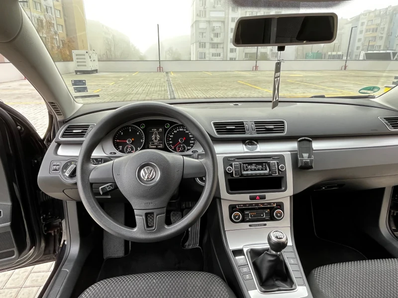 VW Passat 2.0TDI/COMMON/RAIL, снимка 15 - Автомобили и джипове - 52926478