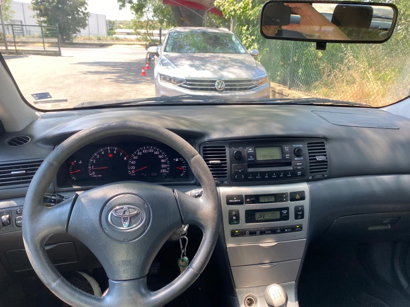 Toyota Corolla 1.4VVt-i, снимка 6 - Автомобили и джипове - 53028196