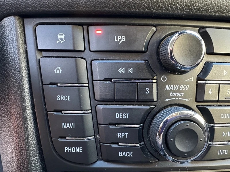 Opel Meriva 1.4* 120кс* ЕВРО6B* НАВИГАЦИЯ * ГАЗ/БЕНЗИН, снимка 5 - Автомобили и джипове - 53126563