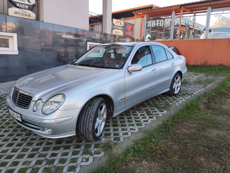 Mercedes-Benz E 220 Авангард, снимка 5 - Автомобили и джипове - 53403252