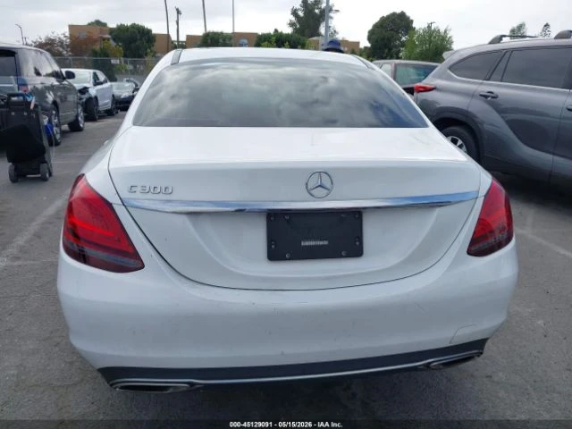 Mercedes-Benz C 300 4MATIC !!УНИКАТ!! #ПЪЛНО ОБОРУДВАНЕ# !ПАНОРАМА, снимка 5 - Автомобили и джипове - 55055215