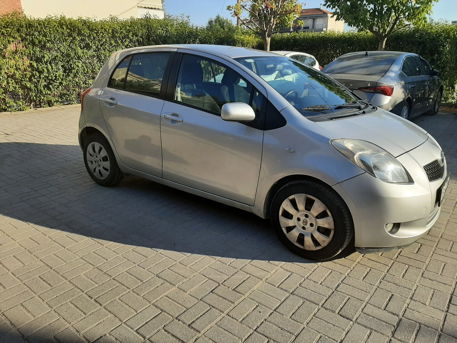 Toyota Yaris  - изображение 3