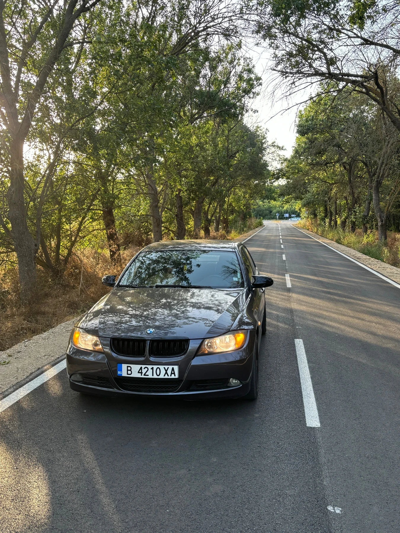 BMW 320 2.0D - изображение 4
