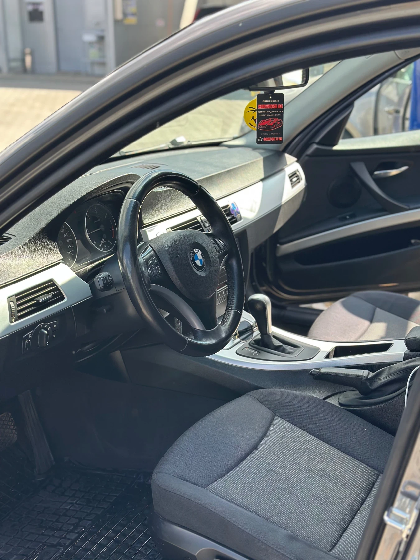 BMW 320 2.0D - изображение 9