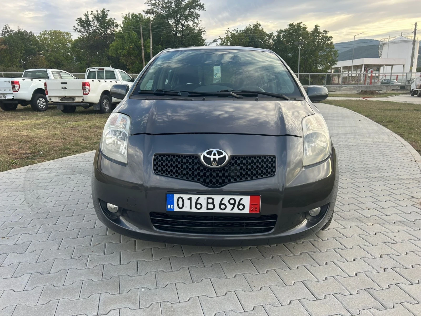 Toyota Yaris 1.3 5P Navi (64 kw)   | Mobile.bg   1