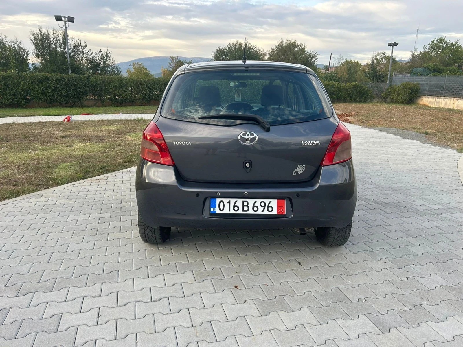 Toyota Yaris 1.3 5P Navi (64 kw) ГАЗОВА УРЕДБА - изображение 2