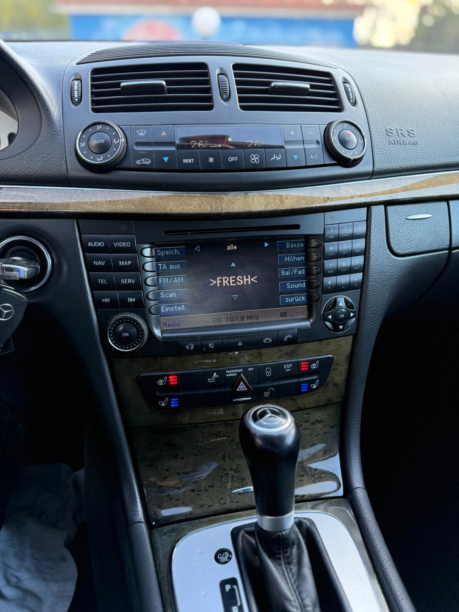 Mercedes-Benz E 320 Navi/Обдух/Подгрев - изображение 7