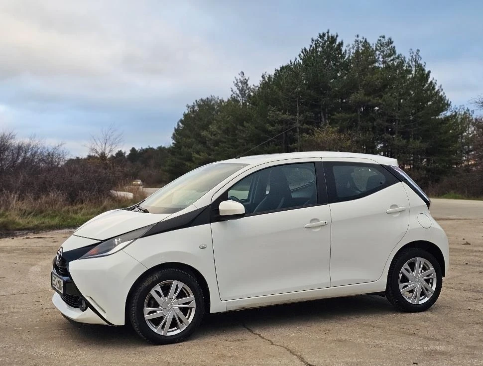 Toyota Aygo Перфектна, Лична Кола - изображение 3