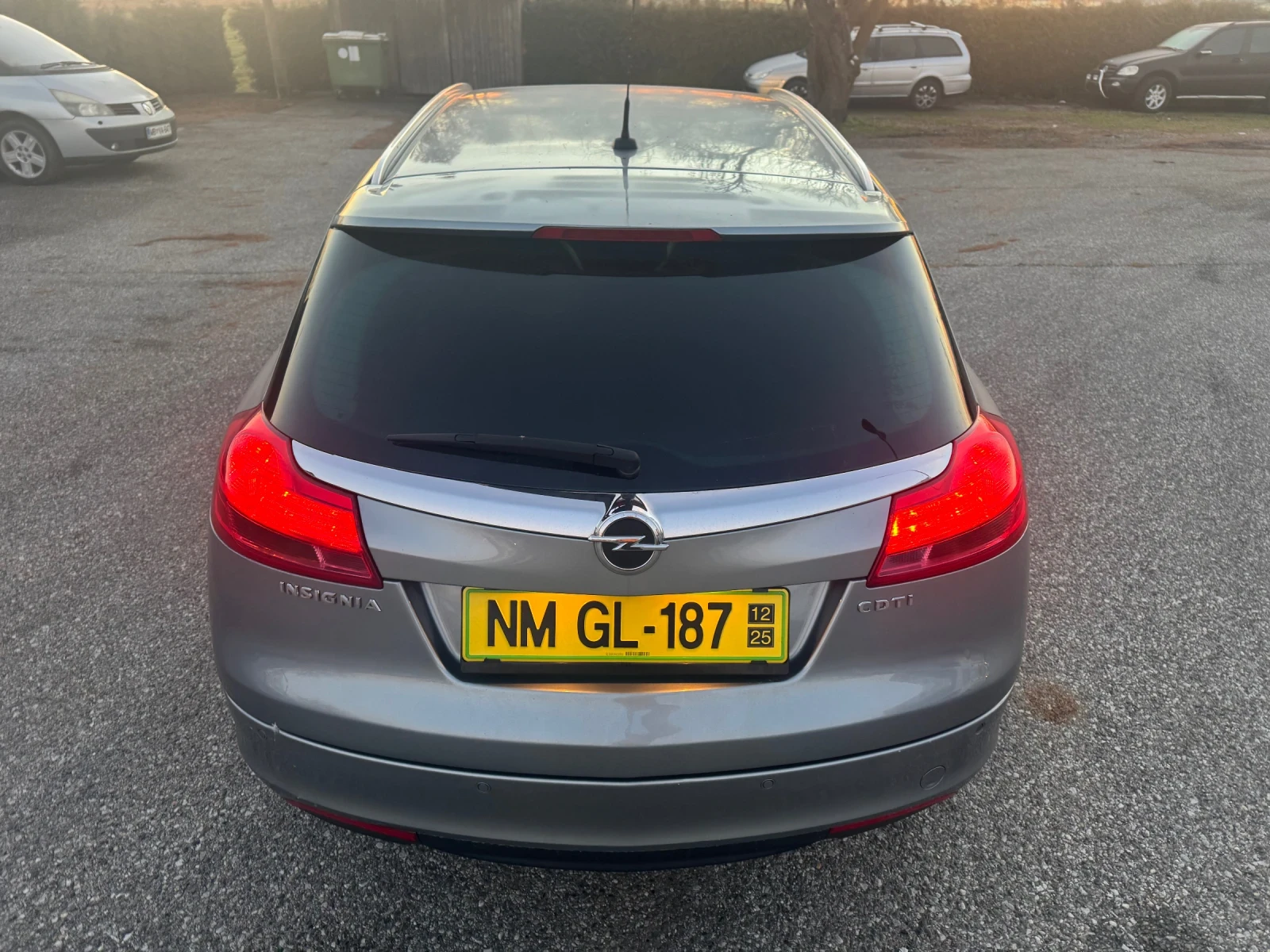 Opel Insignia 2.0D Automat | Mobile.bg � ����������� 13