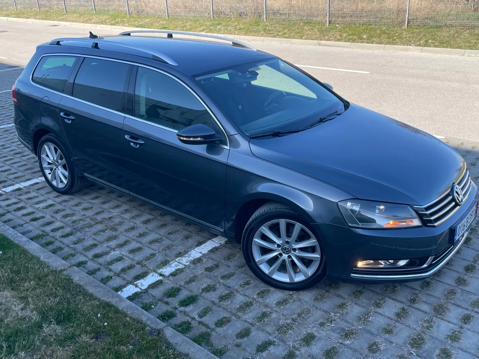 VW Passat 2.0TDI/170hp/DSG/КОЖА/HIGHLINE/ПОДГРЕВ/NAVI, снимка 3 - Автомобили и джипове - 53850305