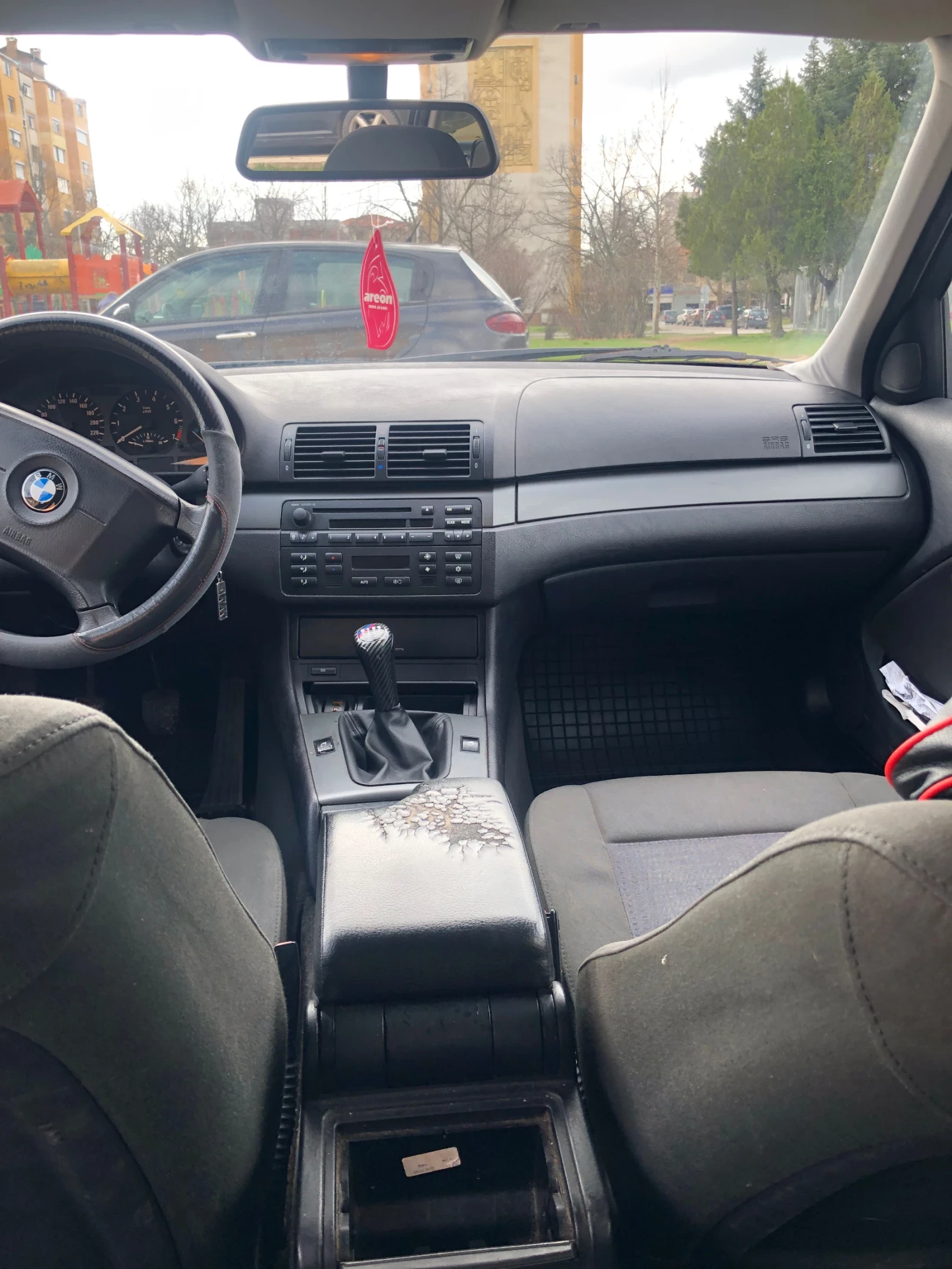 BMW 318, снимка 7 - Автомобили и джипове - 54011352