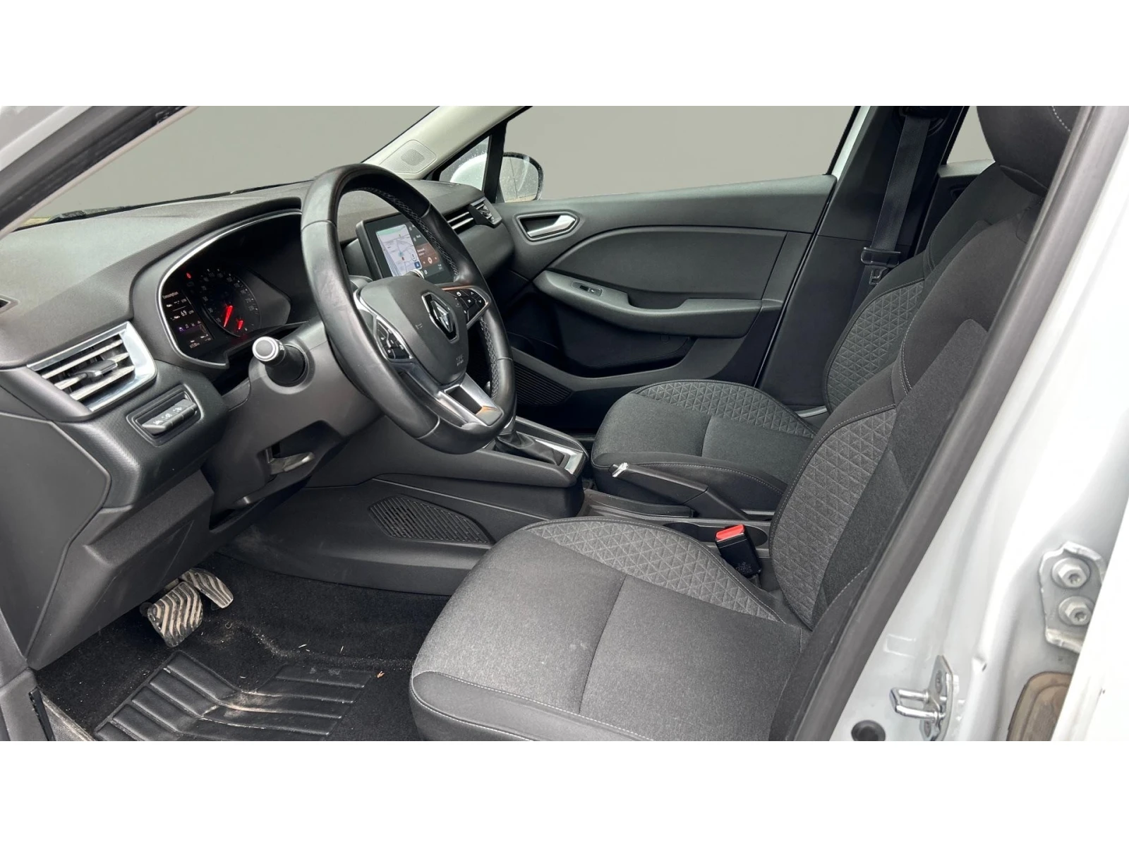 Renault Clio 1. 0 TCe  A/T, Месечна вноска от 166  , снимка 11 - Автомобили и джипове - 54206761