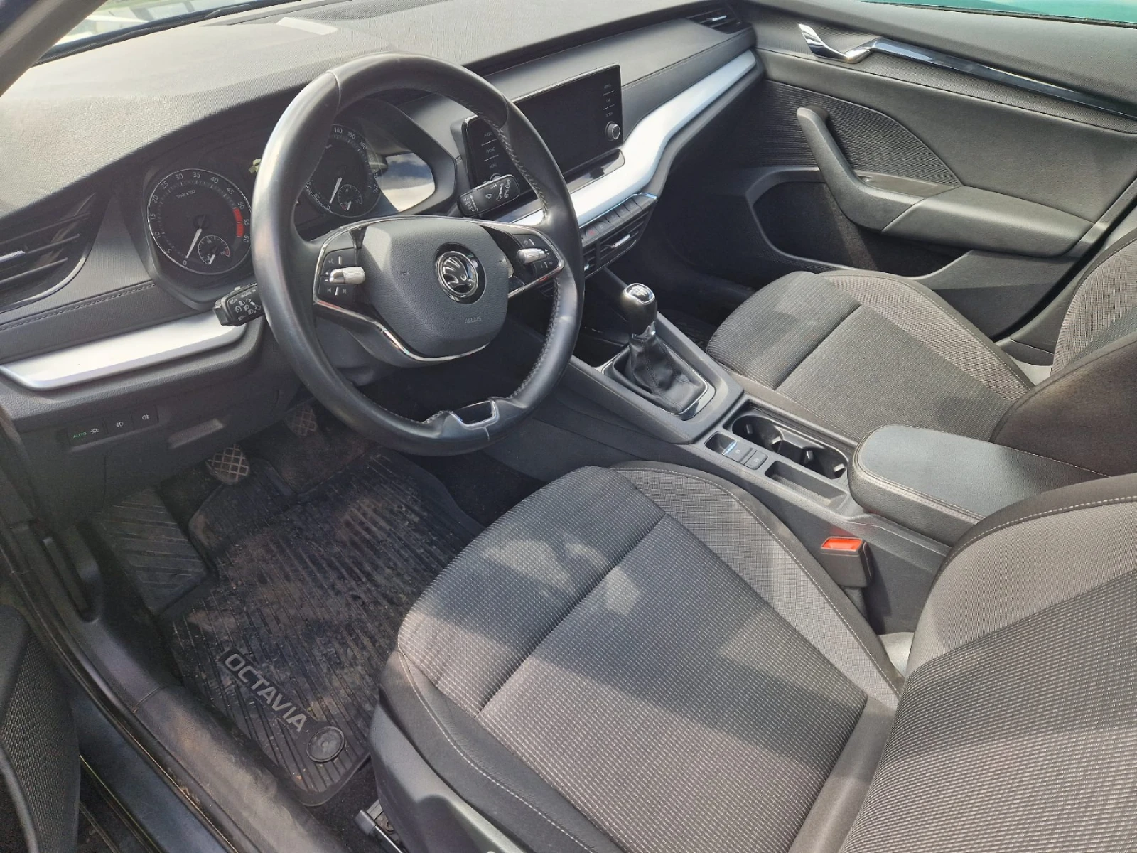 Skoda Octavia, снимка 5 - Автомобили и джипове - 54331127