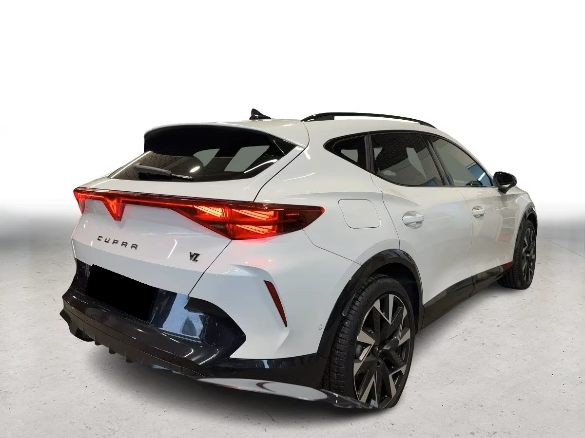 Cupra Formentor VZ* PANO* MEMORY* KEYLESS* 360CAM* DISTR, снимка 3 - Автомобили и джипове - 54456238
