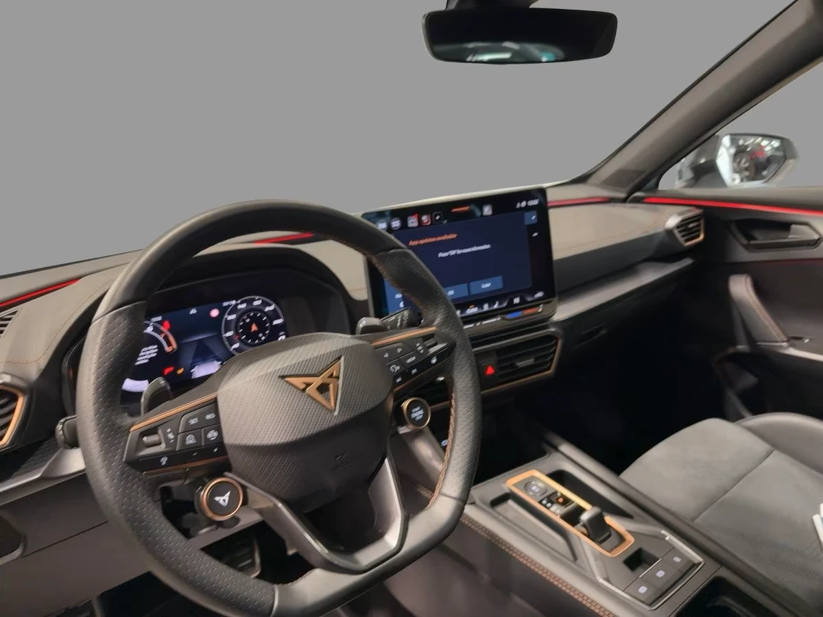 Cupra Formentor VZ* PANO* MEMORY* KEYLESS* 360CAM* DISTR, снимка 6 - Автомобили и джипове - 54456238