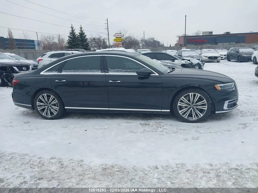 Audi A8 Long* Обдухване* Панорама* Distronic* Matrix, снимка 7 - Автомобили и джипове - 54464133