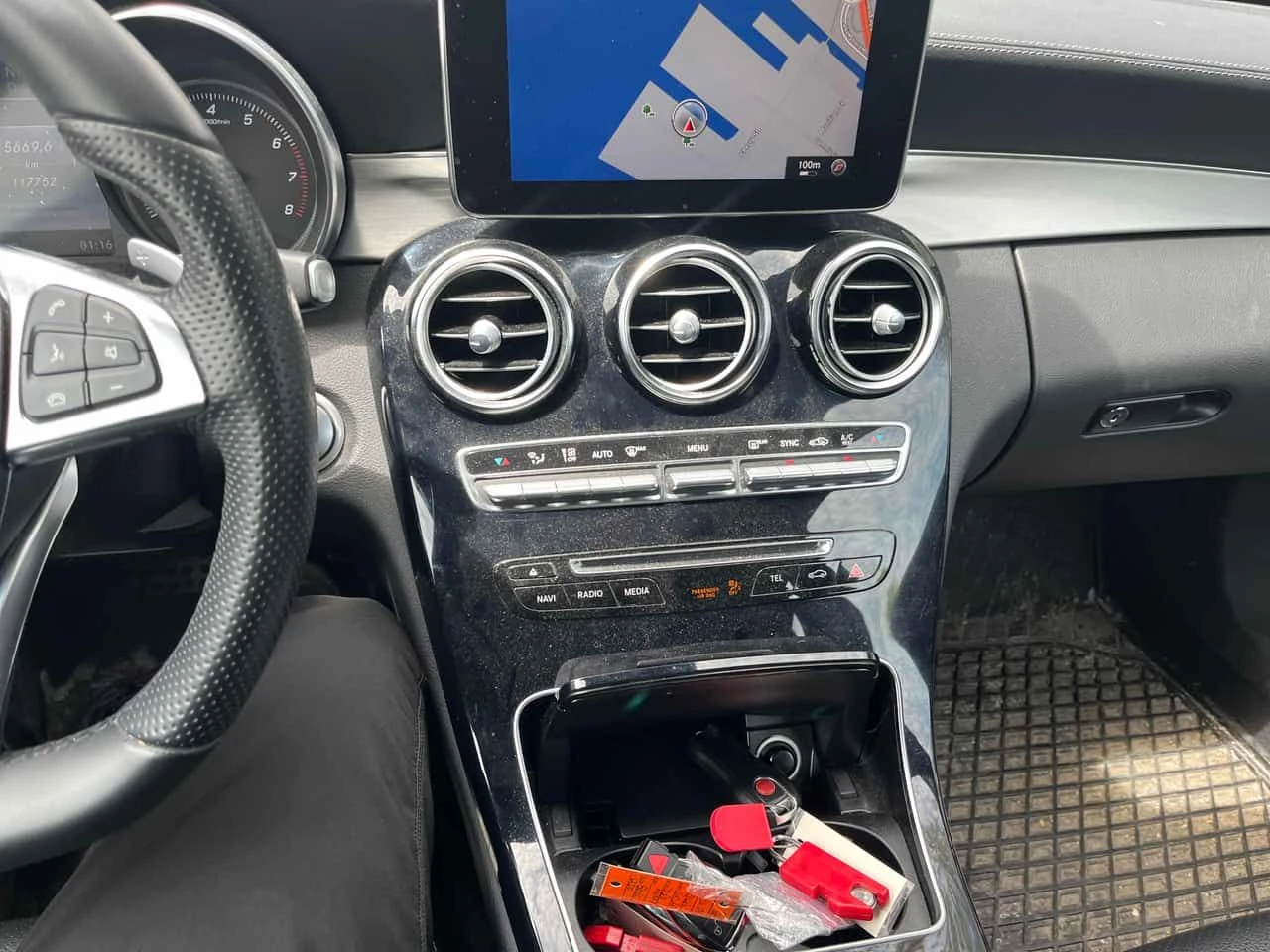 Mercedes-Benz C 300 COUPE * CARFAX * BURMESTER * PANO * �������� | Mobile.bg � ����������� 9