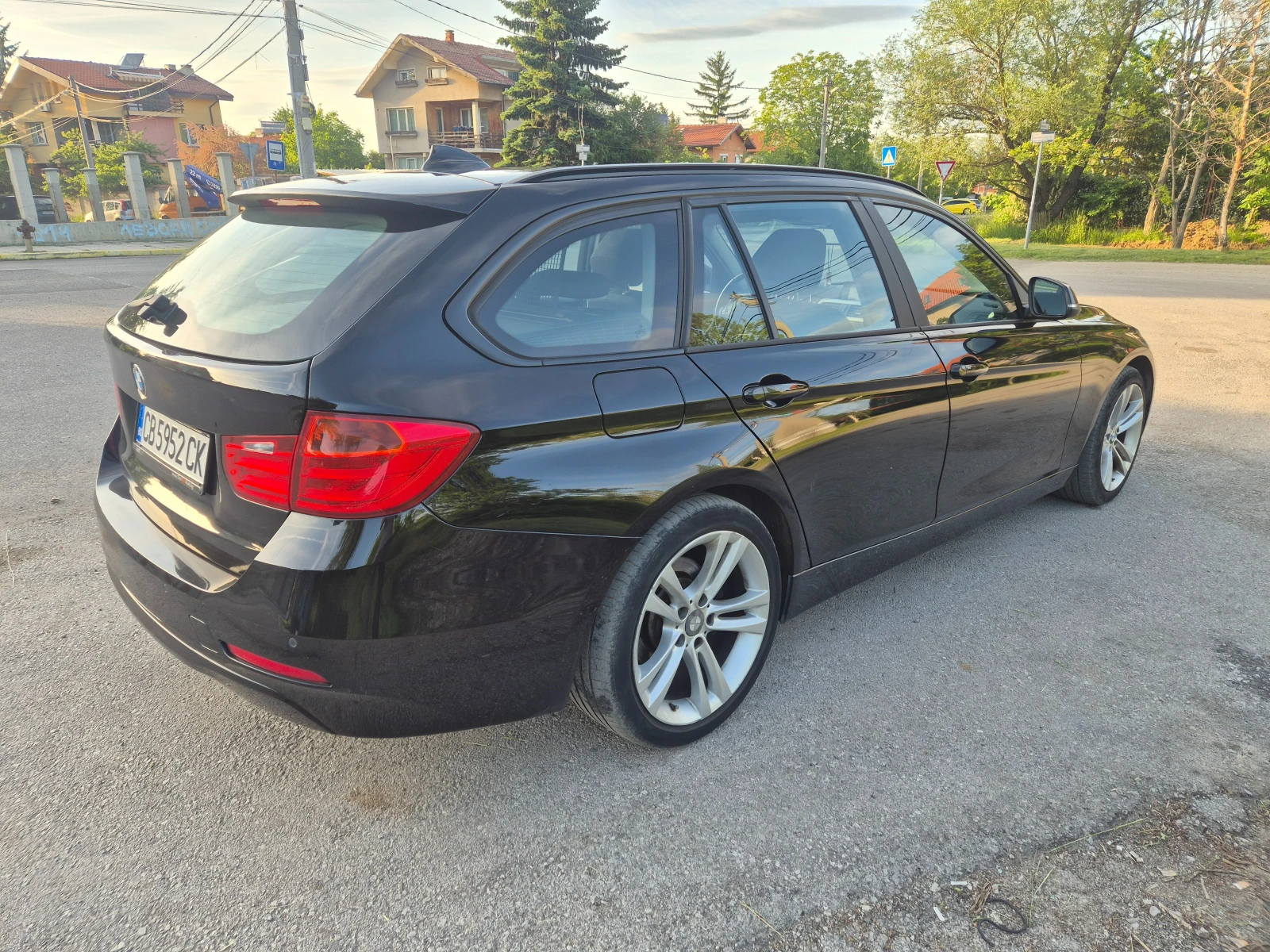 BMW 320, снимка 5 - Автомобили и джипове - 54684747