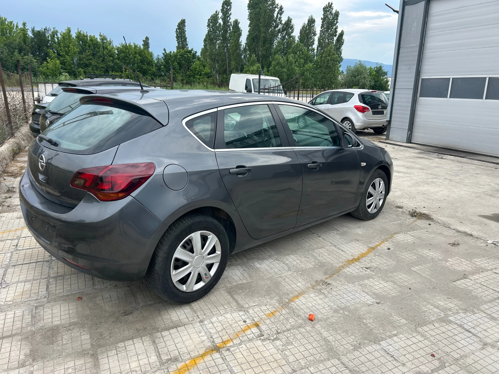 Opel Astra 1.7 Най добрия мотор, снимка 4 - Автомобили и джипове - 54947970