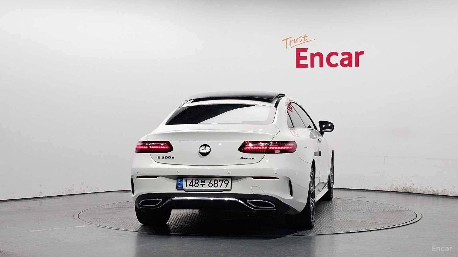 Mercedes-Benz E 300 d* 4MATIC* DISTRONIC* ПОДГРЕВ* ОБДУХВАНЕ* КАМЕРА* , снимка 4 - Автомобили и джипове - 55513031