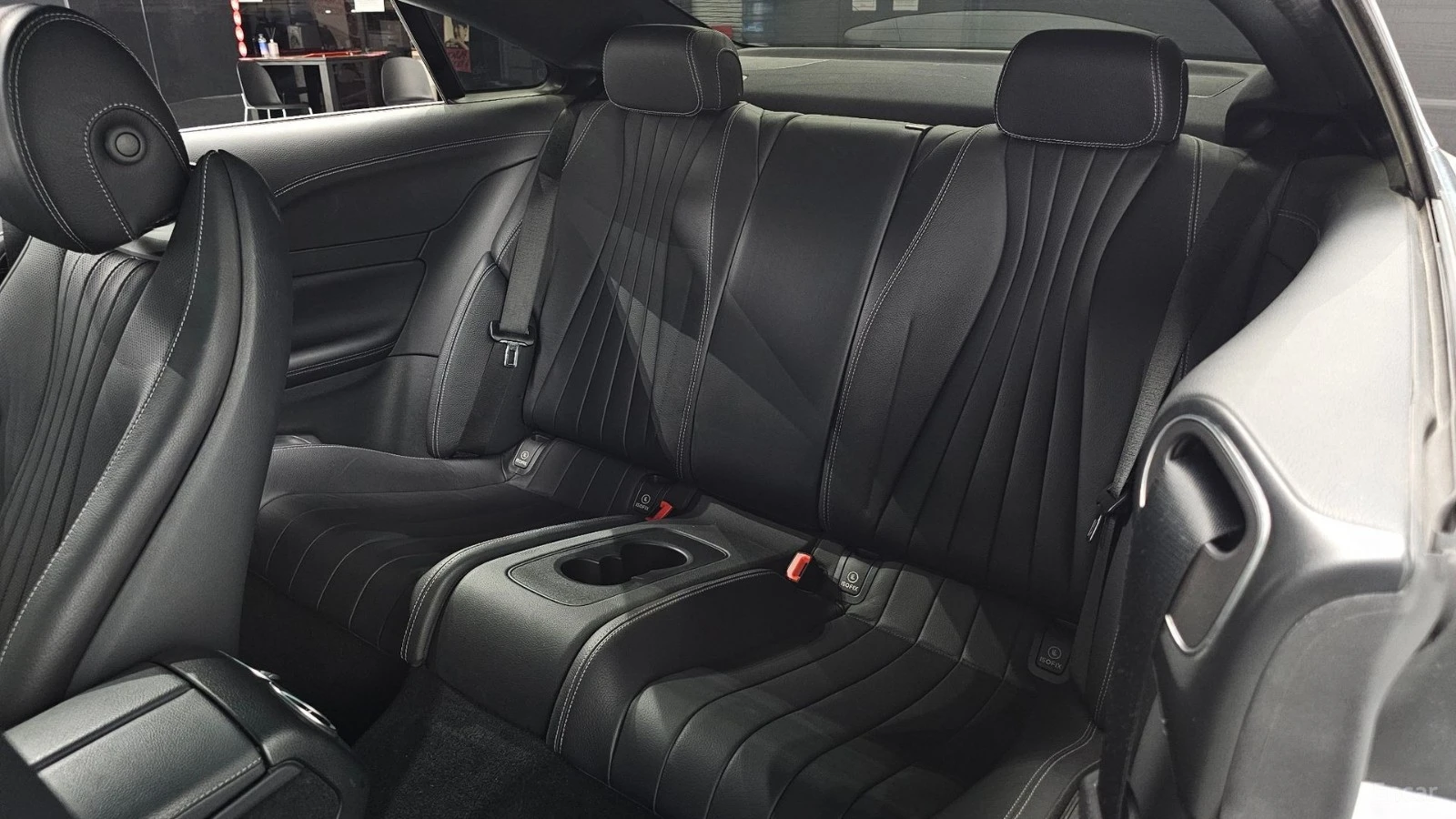 Mercedes-Benz E 300 d* 4MATIC* DISTRONIC* ПОДГРЕВ* ОБДУХВАНЕ* КАМЕРА* , снимка 10 - Автомобили и джипове - 55513031