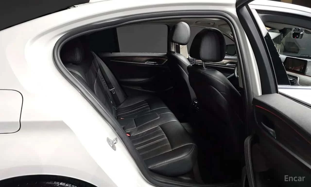 BMW 530 КРАЙНА ЦЕНА ДО БЪЛГАРИЯ * АВТОКРЕДИТ, снимка 12 - Автомобили и джипове - 55571968