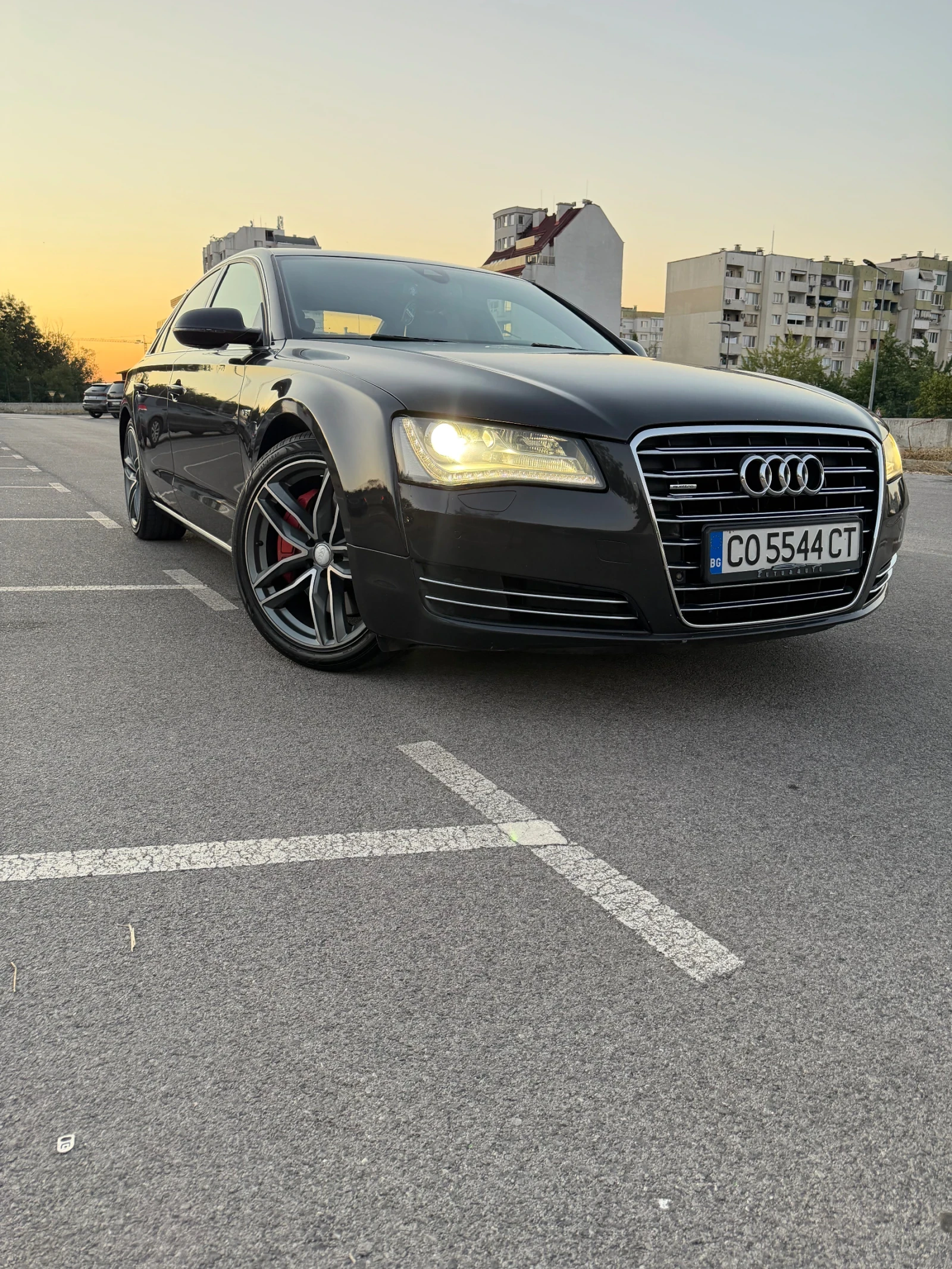 Audi A8 4.2 , снимка 2 - Автомобили и джипове - 55828525