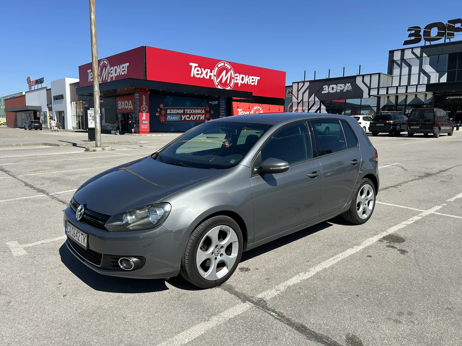 VW Golf R-Line, снимка 2 - Автомобили и джипове - 55980302