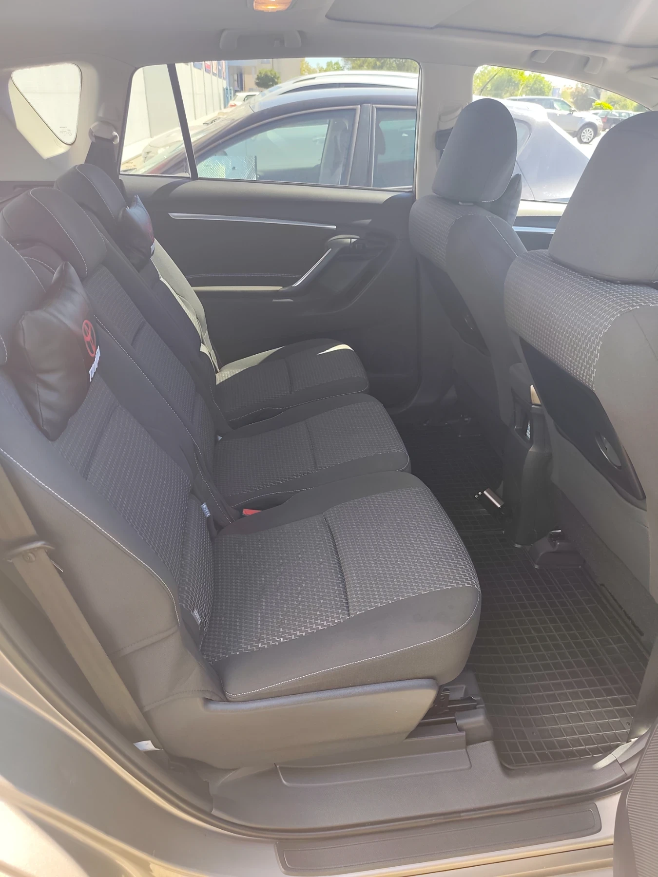 Toyota Verso 1.6 112 к 2.0 2015г, снимка 12 - Автомобили и джипове - 56004834