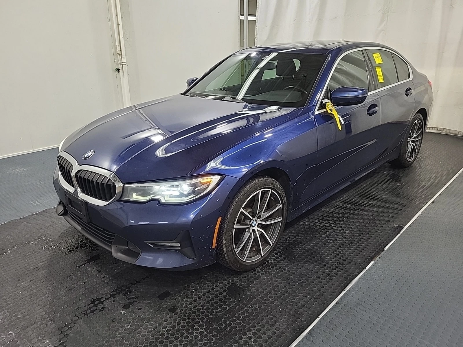 BMW 330 I XDRIVE /Carfax / Автокредит 